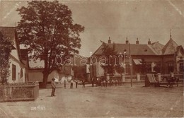 ** T3 Betlér, Betliar; Utcakép A Falubeliekkel / Street View With Villagers. Photo (EK) - Unclassified