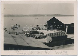 * T2/T3 Trieste, Trst; Seaplanes By The Port. Photo (non PC) (8,5 Cm X 6 Cm) - Unclassified