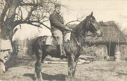 T2/T3 1916 Osztrák-magyar Lovas Katona Felderítés Közben Egy Faluban / WWI Austro-Hungarian K.u.K. Military, Cavalryman  - Non Classés