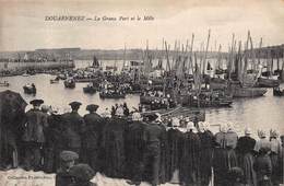 29-DOUARNENEZ- LE GRANA PORT ET LE MÔLE - Douarnenez