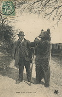 Montreur Ours . Bear Tamer . Tzigane. Gypsie . Rom. - Europe