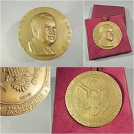°° MEDAILLE EN BRONZE RICHARD NIXON 1969 + Président Etats Unis Amerique Menconi - Brons
