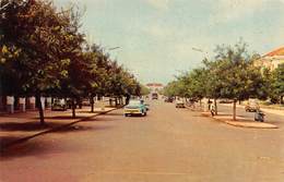 M07877 "AVENIDA DE REPUBLICA-BISSAU" ANIMATA-FURGONE FORD,LAMBRETTA ,ALTRE AUTO '60  CART ORIG. SPED. 1966 - Guinea-Bissau