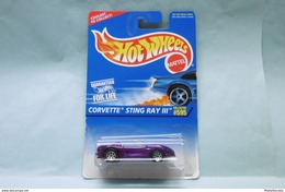 Hot Wheels - CHEVROLET CORVETTE STING RAY STINGRAY III Violet - 1997 Collector 595 HOTWHEELS US Long Card 1/64 - HotWheels