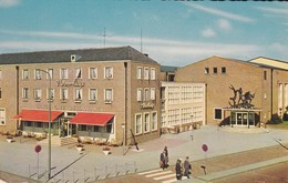 PAYS-BAS--EMMELOORD--'t Voorhuys Met Ingang Schouwburg--( Hôtel Café Restaurant )--voir 2 Scans - Emmeloord