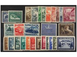 ** ALEMANIA. Mi.669/70, 675/83, 686/88, 698, 699, 702/13. 1938-39. Complete Sets, Never Hinged. Michel.510€. - Autres & Non Classés