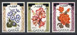 QATAR: Sc.287/9, Flowers, Complete Set Of 3 Unmounted Values, Excellent Quality! - Qatar