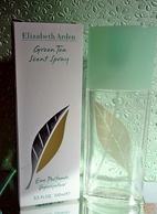 Flacon Vaporisateur  "GREEN TEA  "d'ELIZABETH ARDEN  Eau Parfumée 100 Ml  VIDE/EMPTY Avec Sa Boite - Flacons (vides)