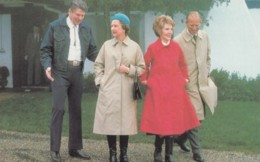 US President And Mrs. Reagan With Queen Elizabeth II And Prince Phillip 1983 Royal Visit, C1980s Vintage Postcard - Persönlichkeiten