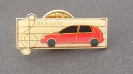 PIN'S     Reanult Clio Rouge - Clé De Sol - Mélodie - Partition - Renault