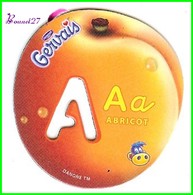 Magnet Pochoir GERVAIS L'Alphabet Avec Les Fruits Et Les Légumes " Le A De Abricot  " - Letters & Cijfers