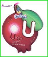 Magnet Pochoir GERVAIS L'Alphabet Avec Les Fruits Et Les Légumes " Le U De  Ugni " Goyave Du Chili - Letras & Cifras