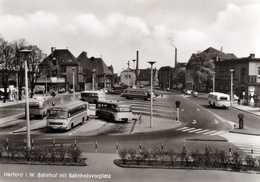 AK Herford Bei Bielefeld, Bad Salzufllen, Vlotho, Lage, Detmold  -Bahnhof M. Bahnhofsvorplatz - Selten !!! - Herford