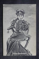 ARTISTES - Carte Postale - Sarah Bernhardt -  L 27713 - Femmes Célèbres