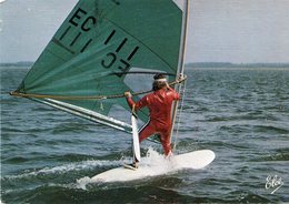 PLANCHE A VOILE - Water-skiing