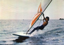PLANCHE A VOILE - Water-skiing