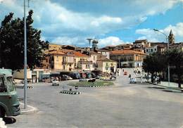 M07944"MELFI(PZ)-PIAZZA ABELE MANCINI"ANIMATA-DISTRIBUTORI ESSO,SHELL-FIAT 500,AUTOCARRI,BUS '50 CART ORIG. SPED. - Other & Unclassified