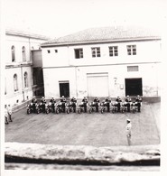 MINI-PHOTO---GENDARMERIE-NATIONALE---motorisée--voir 2 Scans - Beroepen