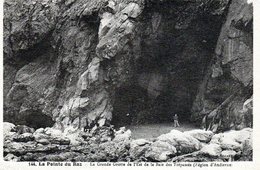 POINTE DU RAZ   La Grande Grotte De L'Est Villard N° 144 - Plogoff