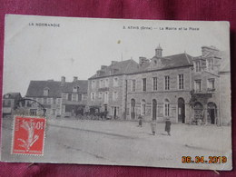 CPA - Athis - La Mairie Et La Place - Athis De L'Orne