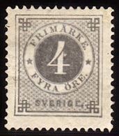 1877. Circle Type. Perf. 13. 4 øre Gray. Beautiful Centered, Small Thin Spot. (Michel 18B) - JF100795 - Nuovi