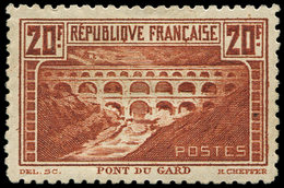 * EMISSIONS DU XXème SIECLE - 262B  Pont Du Gard, 20f. Chaudron Clair, Dentelé 11, TB - Neufs