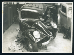 1936. Totálkáros Automobil érdekes Hátoldali Szöveggel, Régi Fotó  /  Wrecked Car Intr. Script On Back Vintage Photo - Sonstige & Ohne Zuordnung