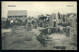 MADÉFALVA /  Siculeni 1918. Téglagyár, Régi Képeslap  /  Brick Factory  Vintage Pic. P.card - Hongrie