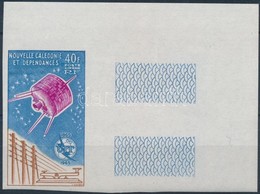 ** 1965 100 éves A Nemzetközi Távközlési Unió Mi 412 ívsarki Jobb Oldali üres Mezős Vágott Bélyeg / Corner Imperforate S - Altri & Non Classificati