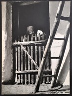Cca 1977 Kisteleki Éva: Nagyanyó, Feliratozott, Vintage Fotóművészeti Alkotás, Kasírozva, 39,5x29 Cm - Altri & Non Classificati
