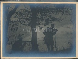 1918 Katonák Este A Fronton, Jelzetlen Művészi Fotó, Későbbi (kb. 1920-1930) Előhívás, 18×24 Cm - Autres & Non Classés