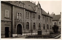 * T1/T2 1948 Baja, Mészáros Lázár Városi Múzeum A Roosewelt Téren. Bérci Fényképész, Photo - Non Classés