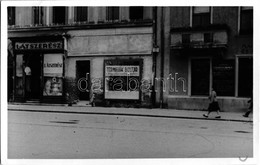 * T1/T2 1943 Szombathely, Termelők új Boltja, Zigling Anna Látszerész üzlete. Photo - Non Classés