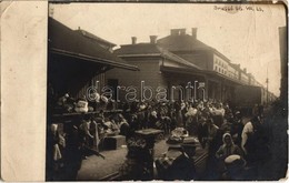 * T2/T3 1916 Brassó, Kronstadt, Brasov; Augusztus 28. A Román Támadás Elől Menekülők A Vasútállomáson / Railway Station  - Unclassified