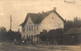 * T3 1926 Buziás, Buzias; Vasútállomás, Vasutasok Csoportképe / Railway Station, Railwaymen. Photo (fa) - Unclassified