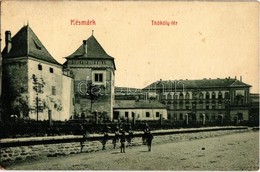 T2 Késmárk, Kezmarok; Thököly Tér és Vár, Állami Polgári Fiú és Felső Kereskedelmi Iskola. W.L. Bp. 2897. / Castle, Squa - Non Classés