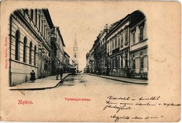 T2/T3 1903 Nyitra, Nitra; Vármegye Utca, Templom. Huszár István Kiadása / Street View, Church (EK) - Zonder Classificatie