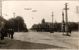 T2 1937 Ada, Utcakép Zsinagógával, Szentháromság Szobor / Street View With Synagogue, Trinity Statue. Photo - Unclassified