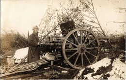 ** T2 Álcázott 15 Cm ágyú Lövésre Készen / WWI Austro-Hungarian K.u.K. Military, Artilleryman With Camouflaged Cannon In - Non Classés