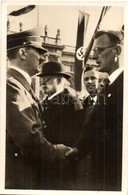 ** T2 Reichsstatthalter Seiß-Inguardt Begrüßt Den Führer A. D. Heldenplatz In Wien, In Der Mitte General Kraus / Adolf H - Unclassified