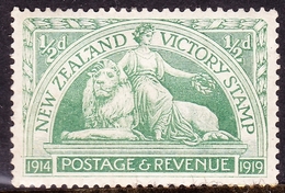NEW ZEALAND 1920 1/2d Pale Yellow-Green Victory SG453a FU - Used Stamps