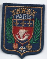 Ecusson Tissu Ancien/Brodé/PARIS/FRANCE/Vers 1960-1980    ET252 - Patches