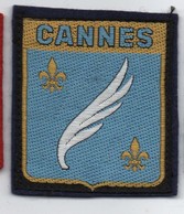 Ecusson Tissu Ancien/Brodé/CANNES / Alpes Maritimes /Vers 1960-1980    ET267 - Patches