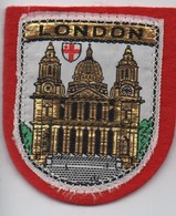 Ecusson Tissu Ancien/Brodé  /LONDON  / ANGLETERRE/ Vers 1960-1980    ET295 - Patches