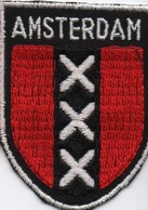 Ecusson Tissu Ancien/Brodé / AMSTERDAM/ PAYS-BAS /  Vers 1960-1980    ET317 - Stoffabzeichen