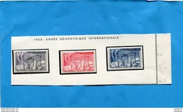 T A A F-1958-série Année Géophysique 3 Timbres Montés Sur Ch Fines Cote 19.50-eu - Ungebraucht