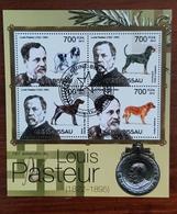 GUINEE BISSAU Chiens, Chien, Perros, Dogs, LOUIS PASTEUR 1 Feuillet 4 Valeurs De 2012. Oblitéré, Used - Perros