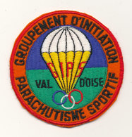 GROUPEMENT D'INITIATION PARCHUTISME SPORTIF  VAL D'OISE - Parachutting