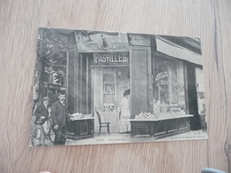 CPA 03 Allier Vichy Devanture Magasin A La Fermière Pastilles Chocolat Rue De Nîmes/source De L'hôpital - Vichy