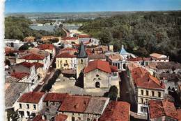 17-SAUJON- L'EGLISE VUE DU CIEL - Saujon